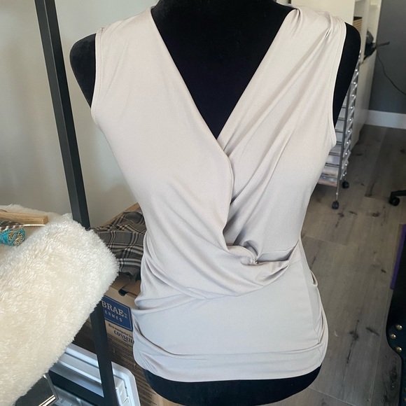 Banana Republic top - Picture 3 of 5